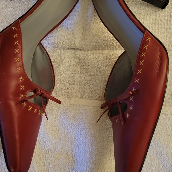 BCBG Paris Red 4.25" Mule Heels with Bow Accent - Size 10 - Picture 3 of 7